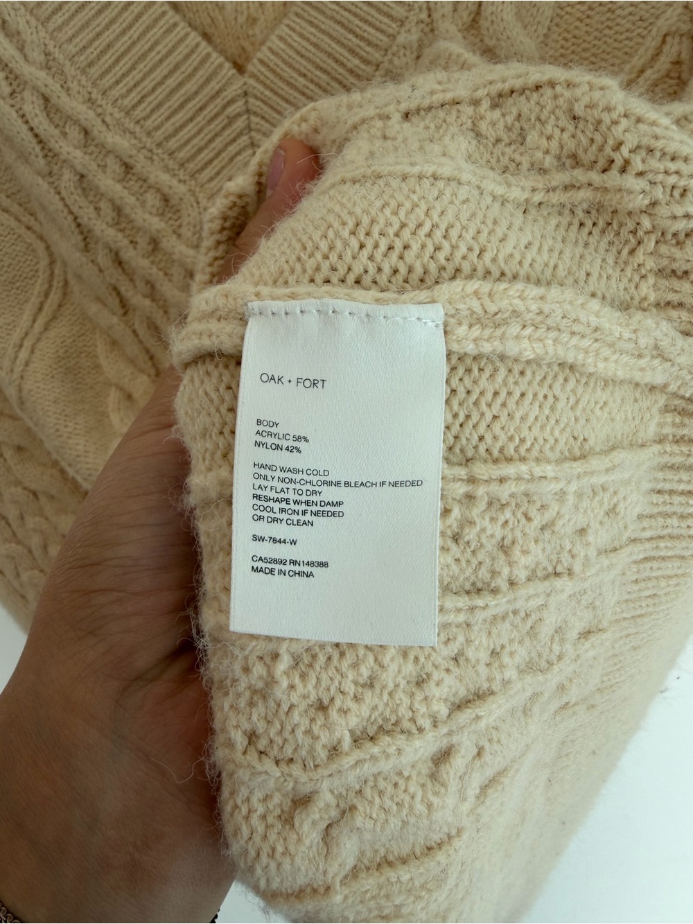 OAK + FORT Cream Cable-Knit V-Neck Sweater Vest - Picture 5 of 5